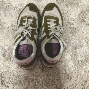 New balance sneakers